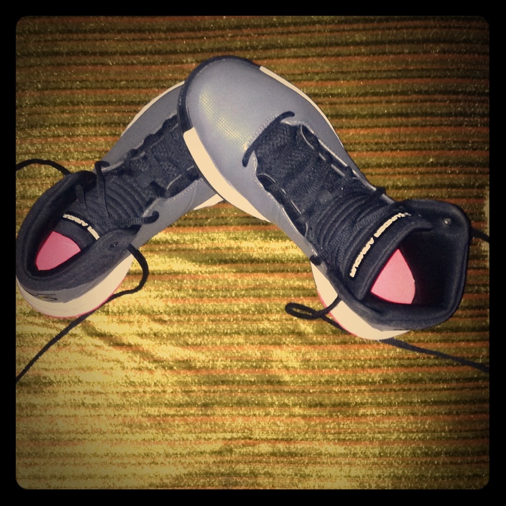 Under Armour Basketball Shoes